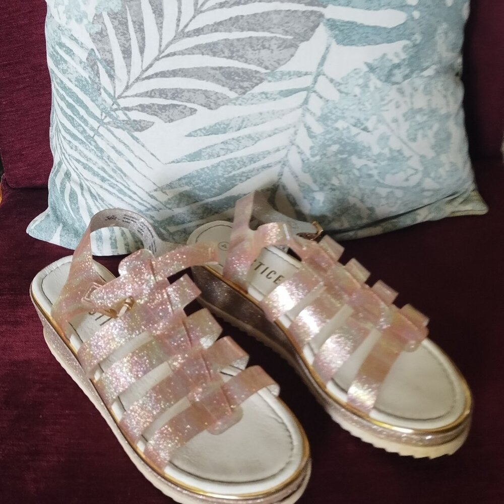 Jelly sandals!